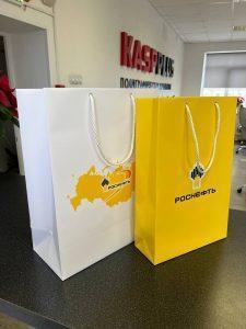 Пакет из картона